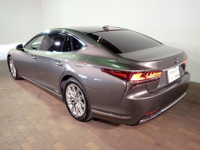 ＬＳ ＬＳ５００ｈ　Ｉパッケージ　Ｌ・ＳａｆｅｔｙＳｙｓｔｅｍ＋　純正ナビ　フルセグ　ＢＴ　パノラミックビューＭ　ＥＴＣ２．０　ＬＥＤ　クルーズＣ　ＡＴハイビーム　黒革シート　本革ステア＆シフトノブ　パドルシフト　Ｄインナーミラー　パワートランクリッド　純正１９ＡＷ（30枚目）