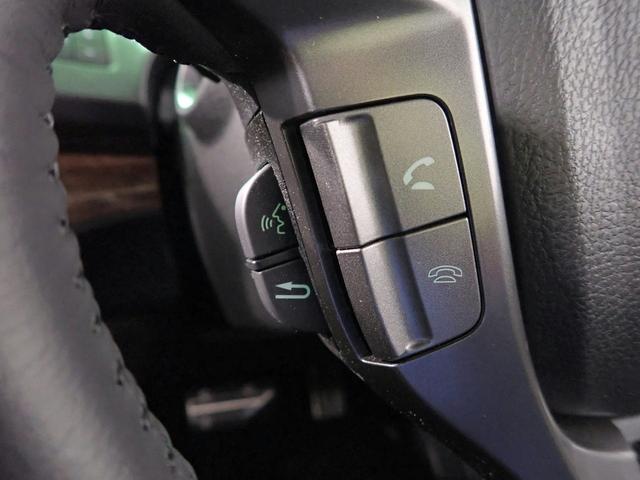 オデッセイ Ａｂｓｏｌｕｔｅ　マルチナビパッケージ　７人乗り　禁煙　純正ＨＤＤナビ　フルセグ　ＤＶＤ　ＵＳＢ　ＡＵＸ　マルチディスプレイカメラ　インテリキー　イモビライザー　クルーズＣ　セキュリティＡ　本革巻ステア＆ＡＴセレクトレバー　パドルシフト　純正１８ＡＷ（12枚目）