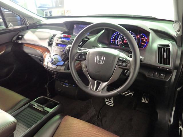 オデッセイ Ａｂｓｏｌｕｔｅ　マルチナビパッケージ　７人乗り　禁煙　純正ＨＤＤナビ　フルセグ　ＤＶＤ　ＵＳＢ　ＡＵＸ　マルチディスプレイカメラ　インテリキー　イモビライザー　クルーズＣ　セキュリティＡ　本革巻ステア＆ＡＴセレクトレバー　パドルシフト　純正１８ＡＷ（19枚目）