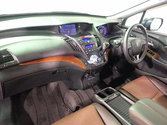 オデッセイ Ａｂｓｏｌｕｔｅ　マルチナビパッケージ　７人乗り　禁煙　純正ＨＤＤナビ　フルセグ　ＤＶＤ　ＵＳＢ　ＡＵＸ　マルチディスプレイカメラ　インテリキー　イモビライザー　クルーズＣ　セキュリティＡ　本革巻ステア＆ＡＴセレクトレバー　パドルシフト　純正１８ＡＷ（21枚目）