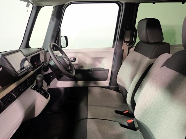 Ｎ－ＢＯＸ ファッションスタイル　ＨｏｎｄａＳＥＮＳＩＮＧ　ナビ装着用ＳＰ　禁煙　純正８インチＭナビ　フルセグ　ＵＳＢ　ＢＴ　Ｂカメラ　ＬＥＤヘッド　アダクティブクルーズＣ　ＡＴハイビーム　Ｐセンサー　Ｌパワスラ　ステアＳＷ　Ａストップ　オフホワイトアクセント（23枚目）