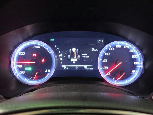 クラウンハイブリッド S スポーツスタイル 特別仕様車 T・SafetySense 禁煙 純正Mナビ フルセグTV DVD USB AUX BT Bカメラ ETC LEDヘッド レーダークルーズC BSM スモーク塗装LEDヘッド&Rコンビ スモークメッキモール ブラック塗装18AW(18枚目)