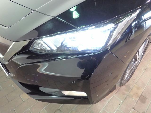 リーフ Ｇ　ＰｒｏＰＩＬＯＴ　エマージェンシーブレーキ　禁煙　純正ＳＤナビ　フルセグＴＶ　ＤＶＤ　ＵＳＢ　ＡＵＸ　ＢＴ　アラウンドビューＭ　インテリキー　ＥＴＣ　ＬＥＤオート　ブラインドスポットＭ　Ｐセンサー　ステア＆シートＨ　ｅ－Ｐｅｄａｌ　純正１７ＡＷ（26枚目）