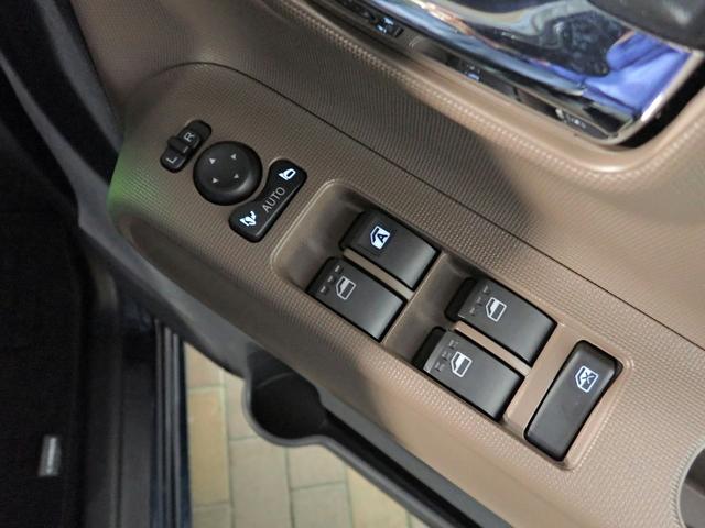 ムーヴキャンバス セオリーＧ　届出済未使用車　スマートアシスト　ナビ装着用アップグレードパック　Ｂカメラ　ステアＳＷ　インテリキー　ＬＥＤオート　Ｐセンサー　ＡＴハイビーム　Ｗパワスラ（ワンタッチオープン機能）シートヒーター　ホッとカップホルダー　置きラクボックス（15枚目）