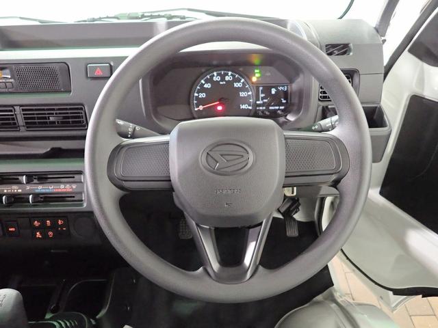 ハイゼットトラック スタンダード スマートアシスト 4WD 5MT 届出済未使用車 純正AM/FM オートライト 衝突回避支援B Pセンサー ATハイビーム クラッチスタートシステム UVカットG LEDリヤコンビ アクセサリーソケット 平シートフック ゲートチェーン(15枚目)