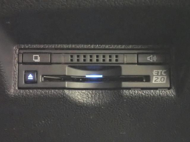 プリウスPHV Sナビパッケージ Toyota・SafetySense P 禁煙 純正11.6インチナビ フルセグ USB BT Bカメラ LED ETC2.0 LEDヘッド&フォグ プリクラッシュS LDA ATハイビーム ステア&シートヒーター Aストップ 純正15AW(9枚目)