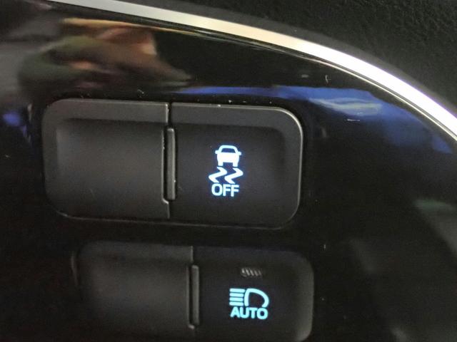 プリウスPHV Sナビパッケージ Toyota・SafetySense P 禁煙 純正11.6インチナビ フルセグ USB BT Bカメラ LED ETC2.0 LEDヘッド&フォグ プリクラッシュS LDA ATハイビーム ステア&シートヒーター Aストップ 純正15AW(13枚目)