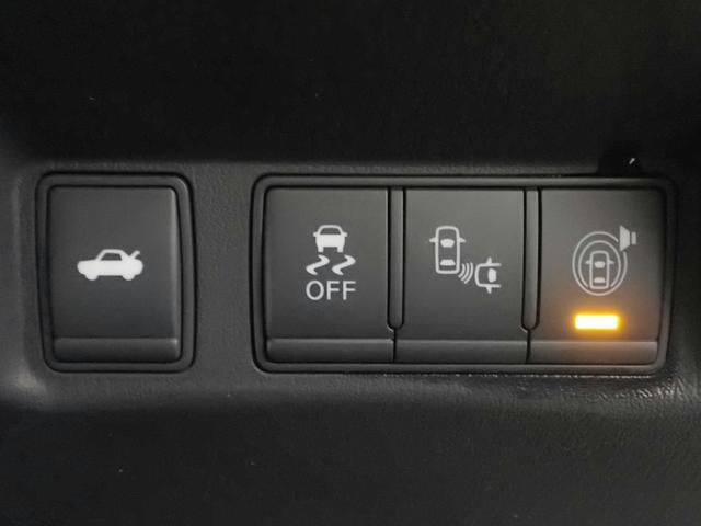 フーガハイブリッド ＨＹＢＲＩＤ　ＶＩＰ　エマージェンシーブレーキ　禁煙　純正ＨＤＤナビ　フルセグＴＶ　ＤＶＤ　ＢＴ　アラウンドビューＭ　インテリジェンスクルーズＣ　ブラインドスポットＭ　黒革シート　シートヒーター＆ベンチシート　Ｒ電動サンシェード　遮音ガラス　純正１８ＡＷ（13枚目）