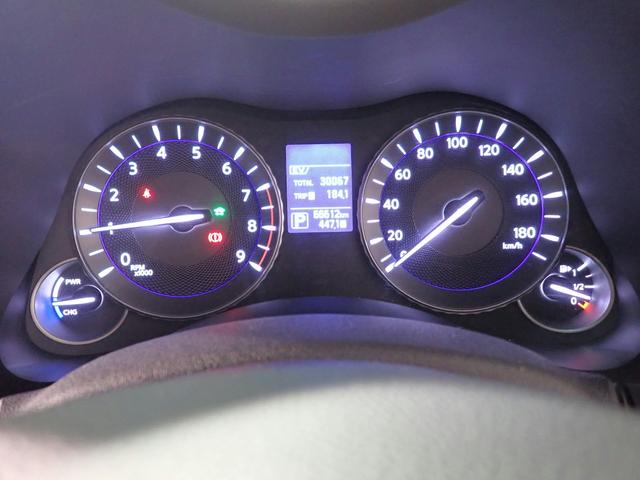 フーガハイブリッド ＨＹＢＲＩＤ　ＶＩＰ　エマージェンシーブレーキ　禁煙　純正ＨＤＤナビ　フルセグＴＶ　ＤＶＤ　ＢＴ　アラウンドビューＭ　インテリジェンスクルーズＣ　ブラインドスポットＭ　黒革シート　シートヒーター＆ベンチシート　Ｒ電動サンシェード　遮音ガラス　純正１８ＡＷ（18枚目）