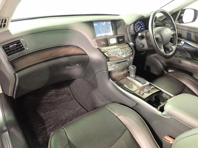 フーガハイブリッド ＨＹＢＲＩＤ　ＶＩＰ　エマージェンシーブレーキ　禁煙　純正ＨＤＤナビ　フルセグＴＶ　ＤＶＤ　ＢＴ　アラウンドビューＭ　インテリジェンスクルーズＣ　ブラインドスポットＭ　黒革シート　シートヒーター＆ベンチシート　Ｒ電動サンシェード　遮音ガラス　純正１８ＡＷ（22枚目）