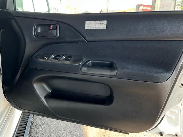 ランサー ＧＳＲ　ノーマルベース車　ＭＲフロントリップ　ＨＫＳマフラー　純正レカロ　ブレンボ　社外ナビ　社外アルミ（35枚目）