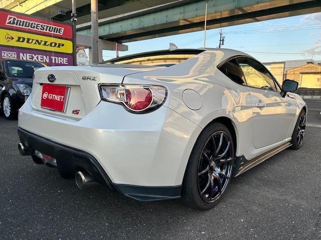 ＢＲＺ ｔＳ　ＳＴＩフルエアロ　ｔＳ専用シート　ウェッズスポーツ１８インチアルミ　社外ナビ　フルセグＴＶ　Ｂカメラ　キセノン（2枚目）