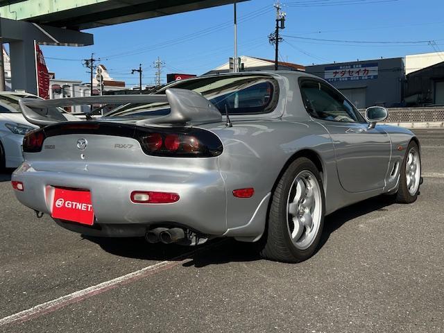 ＲＸ－７ タイプＲＢ　Ｓパッケージ　ノーマルベース車　ＢＬＩＴＺ車高調　社外ナビ　フルセグＴＶ　バックカメラ　ＥＴＣ　ＨＩＤヘッドライト（2枚目）