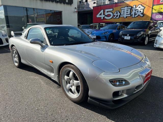 ＲＸ－７ タイプＲＢ　Ｓパッケージ　ノーマルベース車　ＢＬＩＴＺ車高調　社外ナビ　フルセグＴＶ　バックカメラ　ＥＴＣ　ＨＩＤヘッドライト（5枚目）