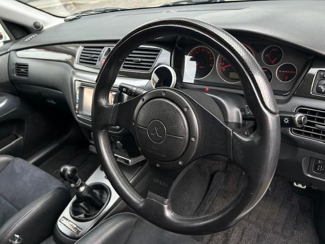 ランサー ＧＳＲ　ワンオーナー　フルオリジナル　純正エアロ　ホーネットセキュリティ　社外ナビ　キーレス　キセノン　純正アルミ（11枚目）