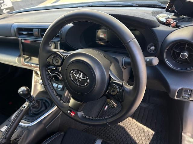 GR86 RZ オイルパンバッフルプレート エンドレスブレーキパッド 9インチナビ バックカメラ フルセグTV ETC ドライブレコーダー(11枚目)