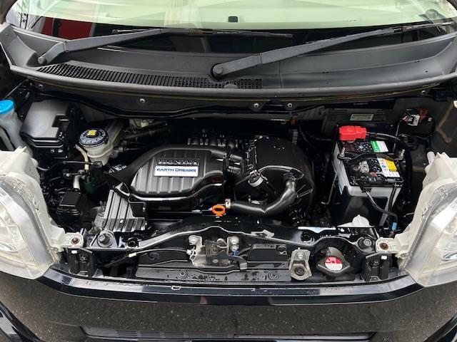 Ｎ－ＢＯＸカスタム カスタム　Ｇ　４ＷＤ車　社外ナビＴＶ　Ｂカメラ（9枚目）