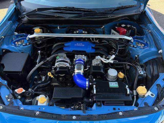 ８６ ＧＴリミテッド　ＴＲＤエアロ　社外マフラー　ＲＥＣＡＲＯ　ｒａｙｓアルミ　純正ナビＴＶ　Ｂカメラ　ＬＥＤ　フォグ　ＥＴＣ（10枚目）