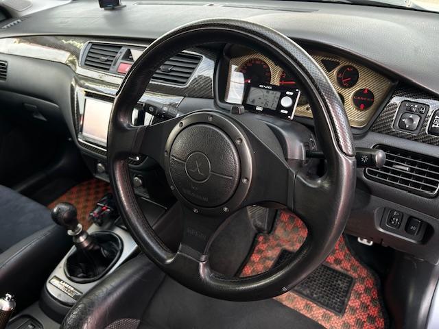 ステアリングも非常に綺麗で使用感は有りません！