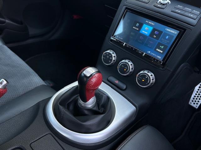 フェアレディＺ バージョンニスモ　タイプ３８０ＲＳ　３００台限定車　ＮＩＳＭＯエアロ　オリジナルコンディション　社外ナビＴＶ　Ｂカメラ　ＦＲカメラ　キセノン　純正アルミ（17枚目）