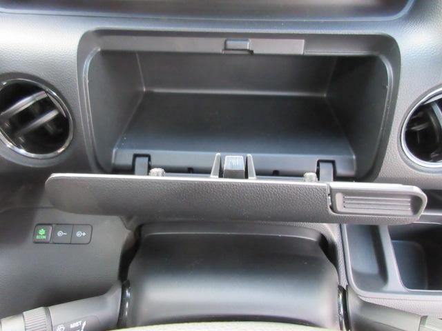 Ｎ－ＢＯＸカスタム Ｇ・Ｌホンダセンシング　９インチ社外ナビ・デジタルインナーミラー・ＥＴＣ・ナビ連動前後ドラレコ・シートヒーター・両側パワースライドドア・ホンダセンシング・ＭＤＭＩ接続・Ｂｌｕｅｔｏｏｔｈ接続・純正アルミ（28枚目）