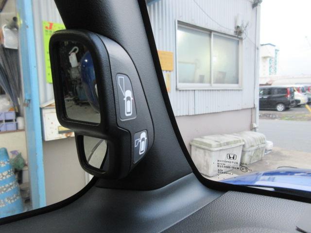 Ｎ－ＢＯＸカスタム Ｇ・Ｌホンダセンシング　９インチ社外ナビ・デジタルインナーミラー・ＥＴＣ・ナビ連動前後ドラレコ・シートヒーター・両側パワースライドドア・ホンダセンシング・ＭＤＭＩ接続・Ｂｌｕｅｔｏｏｔｈ接続・純正アルミ（35枚目）
