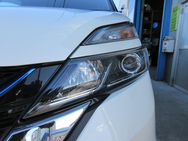 セレナ ｅ－パワー　ハイウェイスターＶ　純正ナビ・アラウンドビュー・ＥＴＣ・プロパイロット・ドライブレコーダー・Ｂｌｕｅｔｏｏｔｈ接続・パーキングアシスト・ステアリングヒーター・シートヒーター・衝突被害軽減・踏み間違い防止・禁煙車・記録簿（16枚目）