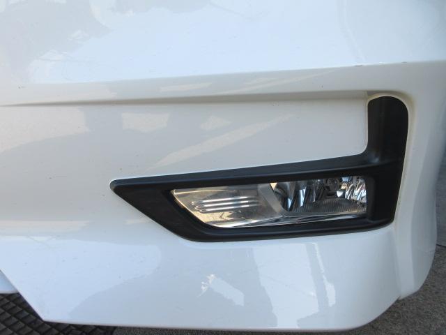 セレナ ｅ－パワー　ハイウェイスターＶ　純正ナビ・アラウンドビュー・ＥＴＣ・プロパイロット・ドライブレコーダー・Ｂｌｕｅｔｏｏｔｈ接続・パーキングアシスト・ステアリングヒーター・シートヒーター・衝突被害軽減・踏み間違い防止・禁煙車・記録簿（18枚目）