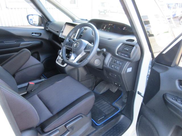 セレナ ｅ－パワー　ハイウェイスターＶ　純正ナビ・アラウンドビュー・ＥＴＣ・プロパイロット・ドライブレコーダー・Ｂｌｕｅｔｏｏｔｈ接続・パーキングアシスト・ステアリングヒーター・シートヒーター・衝突被害軽減・踏み間違い防止・禁煙車・記録簿（21枚目）