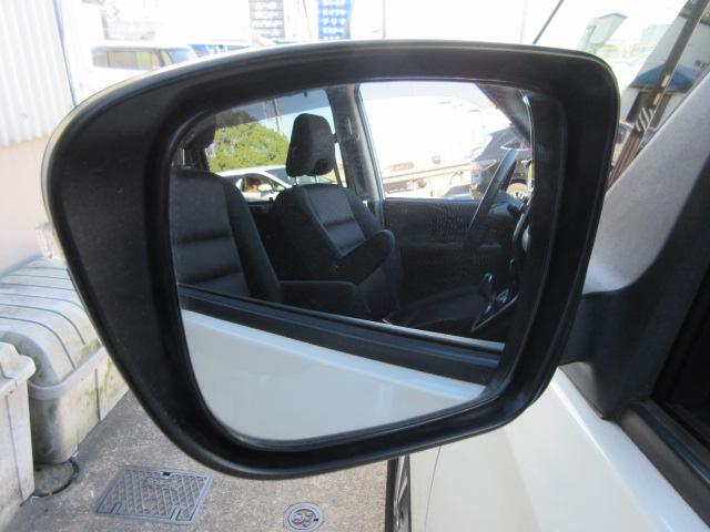 セレナ ｅ－パワー　ハイウェイスターＶ　純正ナビ・アラウンドビュー・ＥＴＣ・プロパイロット・ドライブレコーダー・Ｂｌｕｅｔｏｏｔｈ接続・パーキングアシスト・ステアリングヒーター・シートヒーター・衝突被害軽減・踏み間違い防止・禁煙車・記録簿（33枚目）