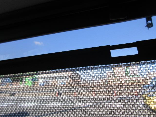 セレナ ｅ－パワー　ハイウェイスターＶ　純正ナビ・アラウンドビュー・ＥＴＣ・プロパイロット・ドライブレコーダー・Ｂｌｕｅｔｏｏｔｈ接続・パーキングアシスト・ステアリングヒーター・シートヒーター・衝突被害軽減・踏み間違い防止・禁煙車・記録簿（39枚目）