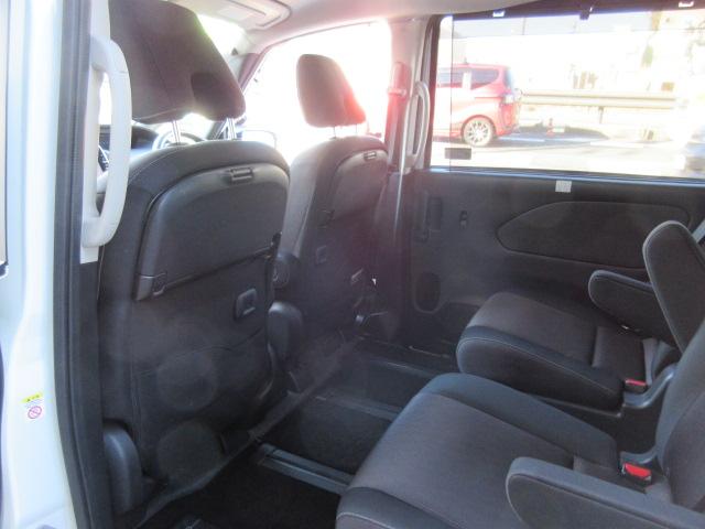 セレナ ｅ－パワー　ハイウェイスターＶ　純正ナビ・アラウンドビュー・ＥＴＣ・プロパイロット・ドライブレコーダー・Ｂｌｕｅｔｏｏｔｈ接続・パーキングアシスト・ステアリングヒーター・シートヒーター・衝突被害軽減・踏み間違い防止・禁煙車・記録簿（40枚目）