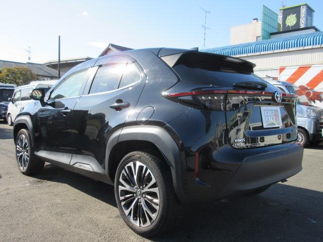 ヤリスクロス ハイブリッドＧ　純正８インチディスプレイＡｕｄｉｏ・全周囲カメラ・ＥＴＣ・ドラレコ・ＢＳＭ・Ｂｌｕｅｔｏｏｔｈ接続・ＬＥＤヘッドライト・クリアランスソナー・純アルミ・クルーズコントロール・禁煙車・ＴＳＳ・スマートキー（5枚目）