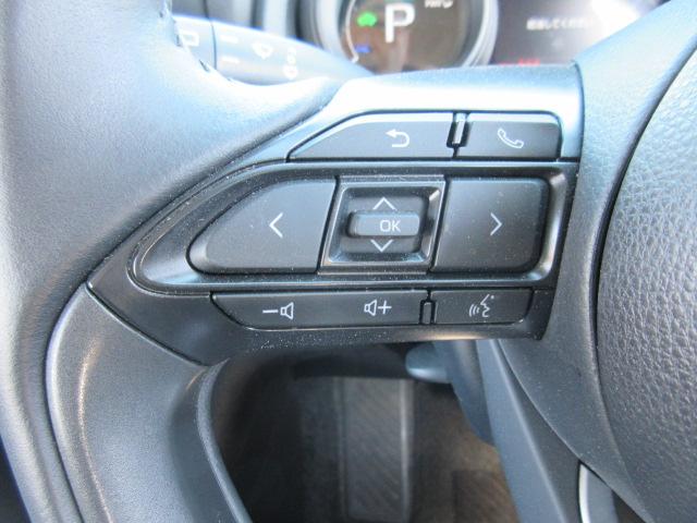 ヤリスクロス ハイブリッドＧ　純正８インチディスプレイＡｕｄｉｏ・全周囲カメラ・ＥＴＣ・ドラレコ・ＢＳＭ・Ｂｌｕｅｔｏｏｔｈ接続・ＬＥＤヘッドライト・クリアランスソナー・純アルミ・クルーズコントロール・禁煙車・ＴＳＳ・スマートキー（50枚目）