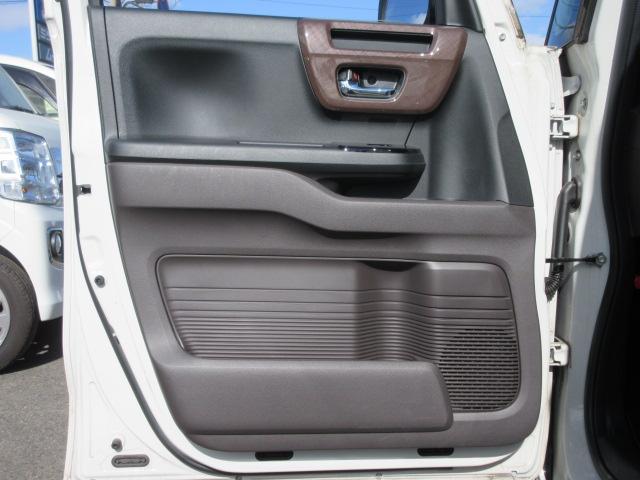 Ｎ－ＢＯＸ Ｇ・Ｌホンダセンシング　カッパーブラウンスタイル　純正ナビ・ＥＴＣ２．０・Ｂｌｕｅｔｏｏｔｈ接続・クルーズコントロール・両側電動スライド・オートマチックライト・禁煙車・ＬＥＤヘッドライト・バックカメラ・ホンダセンシング・レーンアシスト・メンテノート（31枚目）