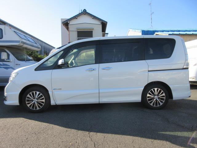 セレナ ハイウェイスター Vセレクション+セーフティ SHV 純正8インチナビ・ETC・ドラレコ・Bluetooth接続・フルセグ・DVD・CD・禁煙車・両側スライドドア・クルーズコントロール・バックカメラ・LEDヘッドライト・レーンキープアシスト(4枚目)