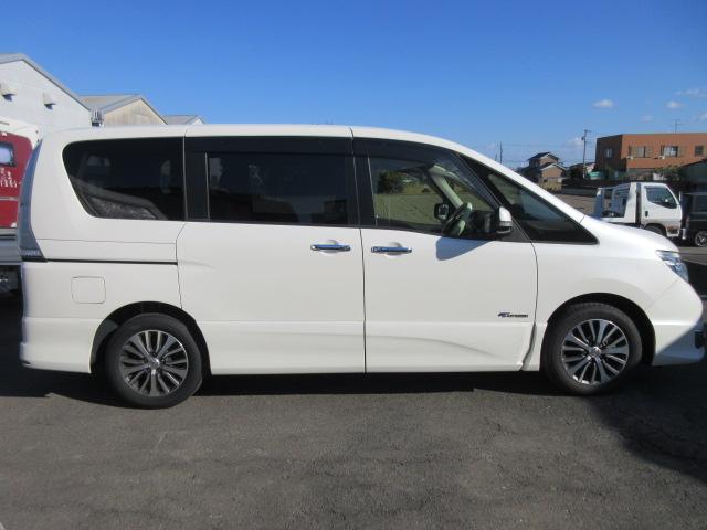 セレナ ハイウェイスター Vセレクション+セーフティ SHV 純正8インチナビ・ETC・ドラレコ・Bluetooth接続・フルセグ・DVD・CD・禁煙車・両側スライドドア・クルーズコントロール・バックカメラ・LEDヘッドライト・レーンキープアシスト(8枚目)