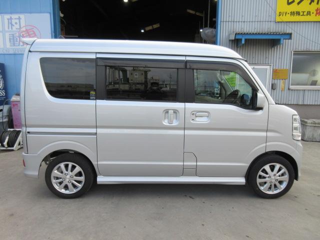 スクラムワゴン PZターボ 純正ナビ・フルセグ・ETC・シートヒーター・リアヒーター・障害物センサー・Bluetooth接続・DVD・CD・ターボ車・フォグランプ・レーンキープアシスト・アクセル踏み間違い防止装置・純正アルミ(8枚目)