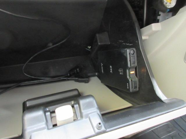 スクラムワゴン PZターボ 純正ナビ・フルセグ・ETC・シートヒーター・リアヒーター・障害物センサー・Bluetooth接続・DVD・CD・ターボ車・フォグランプ・レーンキープアシスト・アクセル踏み間違い防止装置・純正アルミ(63枚目)