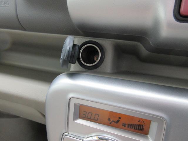 スクラムワゴン PZターボ 純正ナビ・フルセグ・ETC・シートヒーター・リアヒーター・障害物センサー・Bluetooth接続・DVD・CD・ターボ車・フォグランプ・レーンキープアシスト・アクセル踏み間違い防止装置・純正アルミ(66枚目)