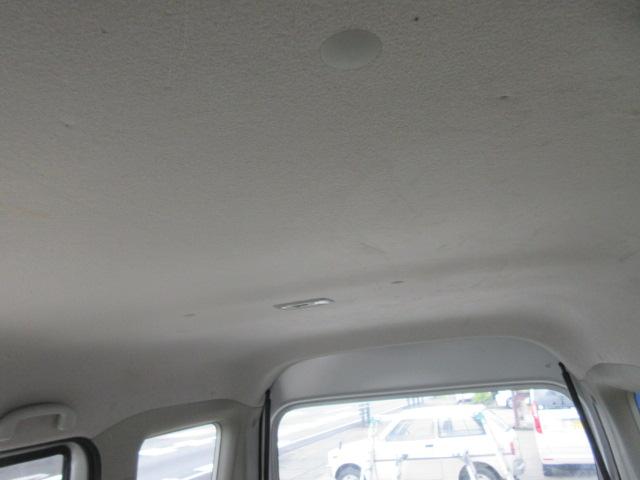 スクラムワゴン PZターボ 純正ナビ・フルセグ・ETC・シートヒーター・リアヒーター・障害物センサー・Bluetooth接続・DVD・CD・ターボ車・フォグランプ・レーンキープアシスト・アクセル踏み間違い防止装置・純正アルミ(69枚目)