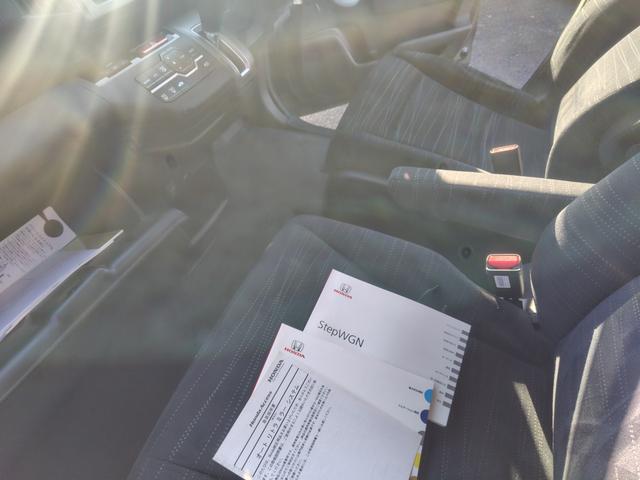 ステップワゴン G Lパッケージ HIDヘッドライト 両側パワースライドドア ETC(9枚目)