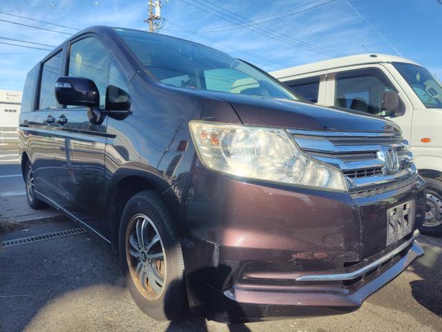 ステップワゴン Ｇ　インターナビＥセレクション　スマートキー　両側パワースライドドア　ＥＴＣ　バックカメラ　バッテリー新品交換（2枚目）