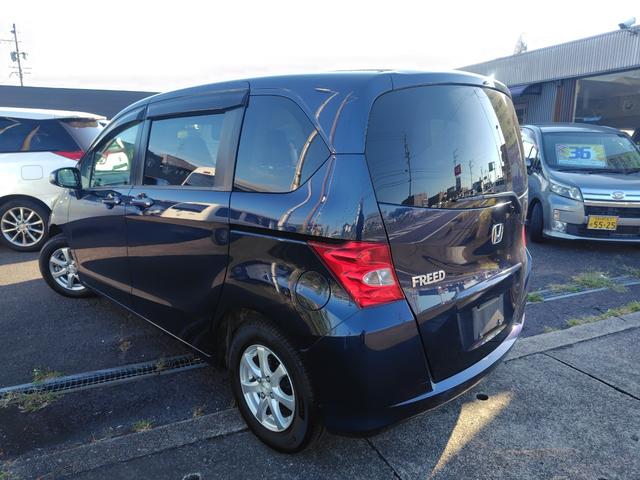 フリード Ｇ　ジャストセレクション　Ｇ　ジャストセレクション　キーレス　バックカメラ（3枚目）