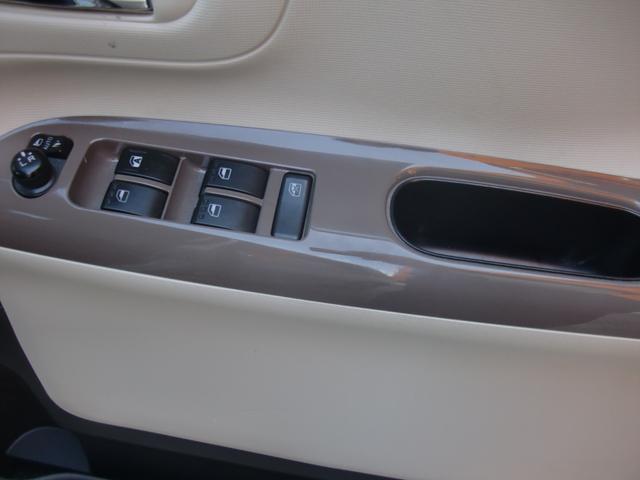 ムーヴキャンバス Ｘメイクアップリミテッド　ＳＡＩＩＩ　４ＷＤ　両側パワースライドデア　純正大画面ナビ　フルセグＴＶ　ブルートゥースオーディオ　全周囲モニター　ＣＤ／ＤＶＤ再生　セイフティーサポート　オートハイビーム　ナビ連動専用ドラレコ　ＵＳＢポート（15枚目）