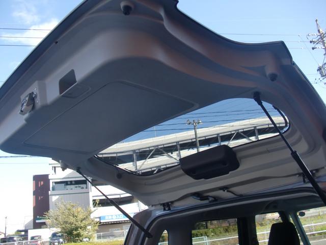 ムーヴキャンバス Ｘメイクアップリミテッド　ＳＡＩＩＩ　４ＷＤ　両側パワースライドデア　純正大画面ナビ　フルセグＴＶ　ブルートゥースオーディオ　全周囲モニター　ＣＤ／ＤＶＤ再生　セイフティーサポート　オートハイビーム　ナビ連動専用ドラレコ　ＵＳＢポート（31枚目）