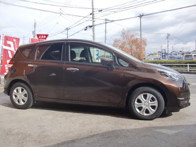 ノート Ｘ　ワンオーナー　禁煙車　アラウンドビューモニター　Ｅミラー　純正ナビＴＶブルートゥースオーディオ　スマートキー２個　プッシュスタート（10枚目）