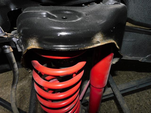 ジムニー ＸＧ　１０型　フロア５速ミッション　インタークーラーターボ　パートタイム４ＷＤ　新品部品３インチリフトアップキット　新品ＴＯＹＯオープンカントリーホワイトレター１６インチタイヤ　新品フロントメッキグリル（46枚目）