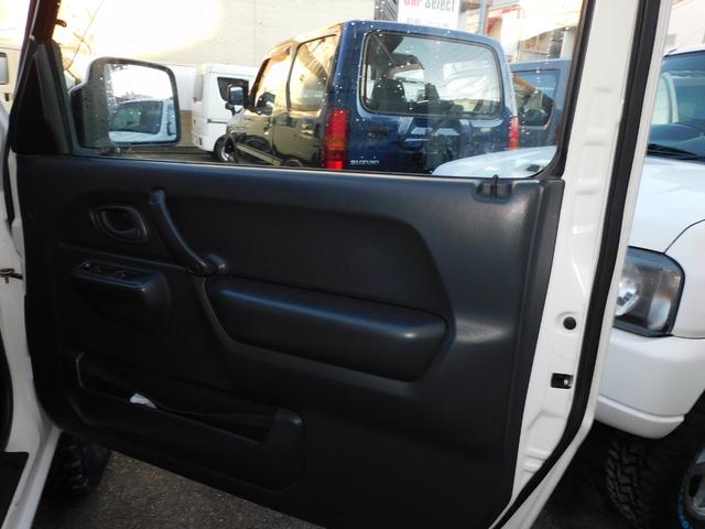 ジムニー ＸＧ　９型　フロア５速ミッション　パートタイム４ＷＤ　新品部品３インチリフトアップキット　新品前後ショックアブソーバー　新品前後ラテラルロッド　新品前後スプリング　ダブルエアバッグ　ＡＢＳ（15枚目）