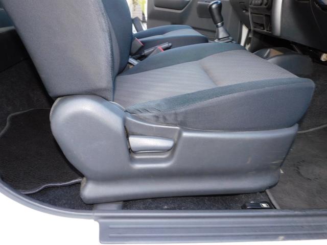 ジムニー ＸＧ　９型　フロア５速ミッション　パートタイム４ＷＤ　新品部品３インチリフトアップキット　新品前後ショックアブソーバー　新品前後ラテラルロッド　新品前後スプリング　ダブルエアバッグ　ＡＢＳ（21枚目）